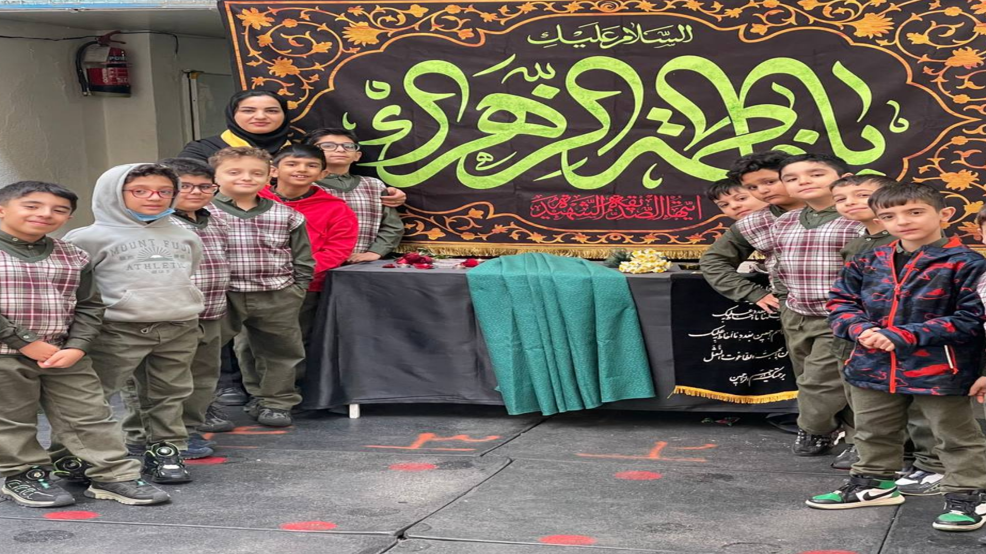 مراسم پخت شعله زرد به مناسبت ایام فاطمیه